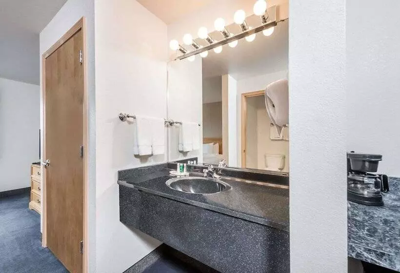 استودیوی لوکس, Baymont By Wyndham Indianapolis Northeast