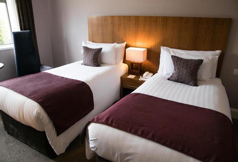 غرفة قياسية مطلة على ملعب الجولف, Best Western Plus Centurion