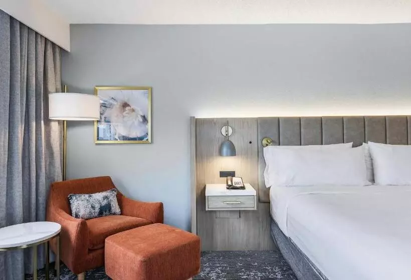 اتاق استاندارد با تخت بزرگ, Crowne Plaza Ft Myers Gulf Coast, An Ihg