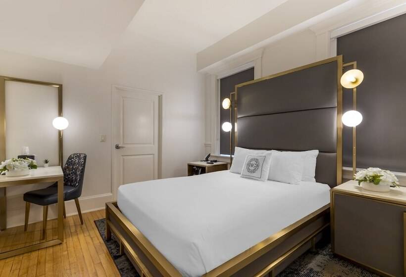 غرفة قياسية لذوى الاحتياجات الخاصة, Gibbs Downtown Riverwalk