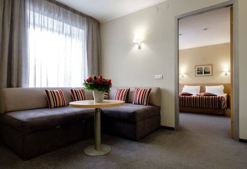 سوییت, Grand Avenue By Usta Hotels