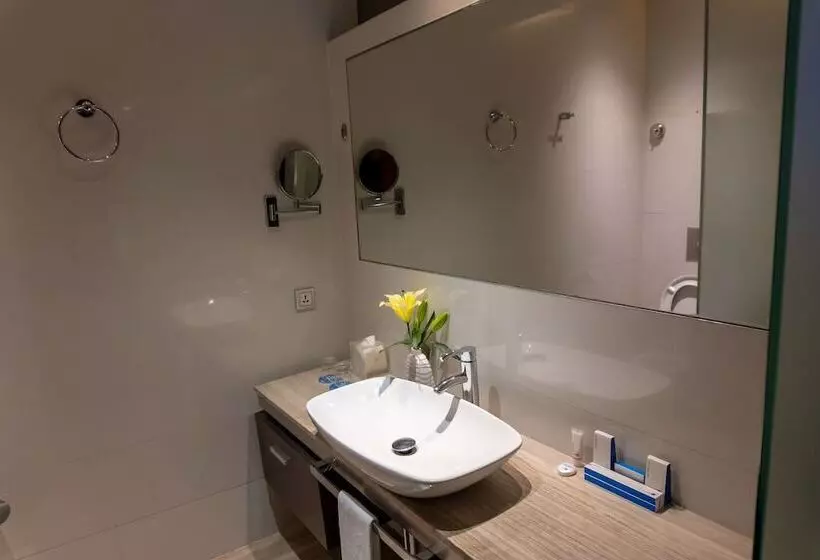 Standard-huone, H2o