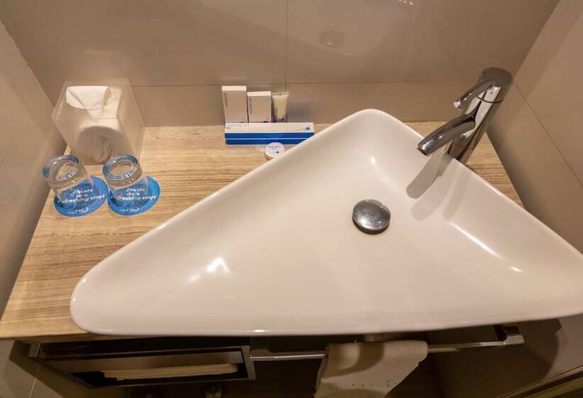 اتاق استاندارد, H2o