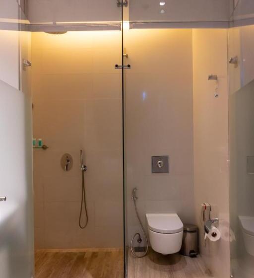 اتاق استاندارد با چشم‌انداز, H2o