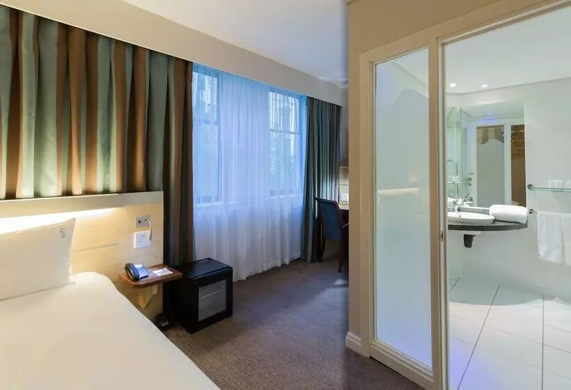 Standard-invahuone, Holiday Inn Express Cape Town City Centre, An Ihg