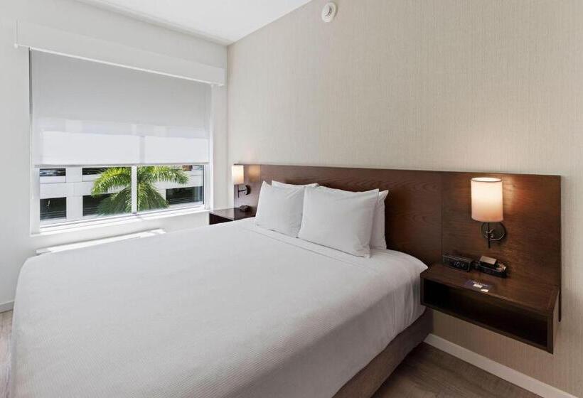 带大床的标准间, Hyatt Place West Palm Beach