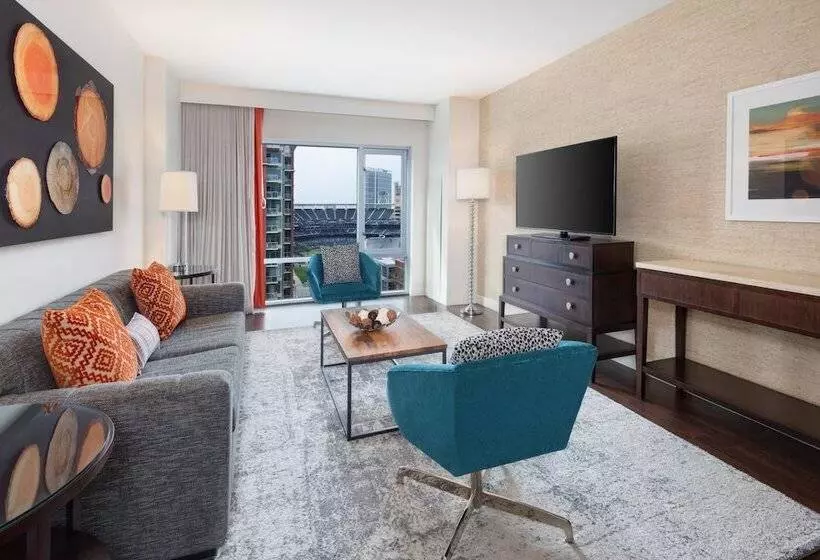 سوئیت برای معلولان, Indigo San Diego Gaslamp Quarter, An Ihg