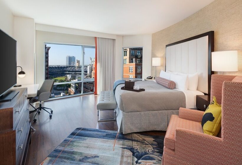 سوئیت برای معلولان, Indigo San Diego   Gaslamp Quarter, An Ihg