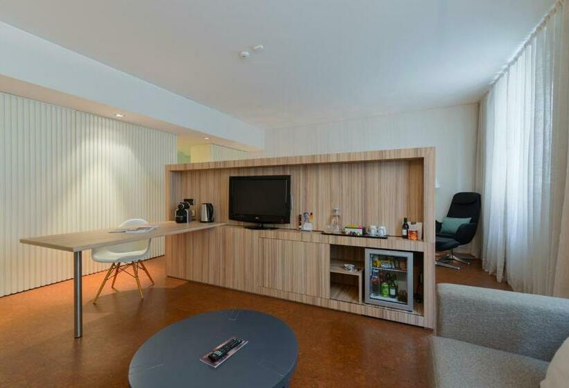 سوییت, Inspira Liberdade Boutique