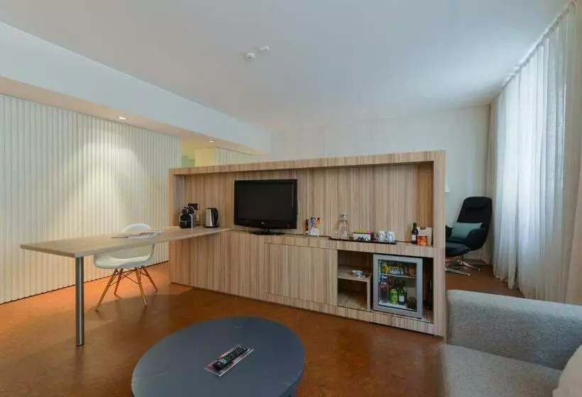Suite, Inspira Liberdade Boutique