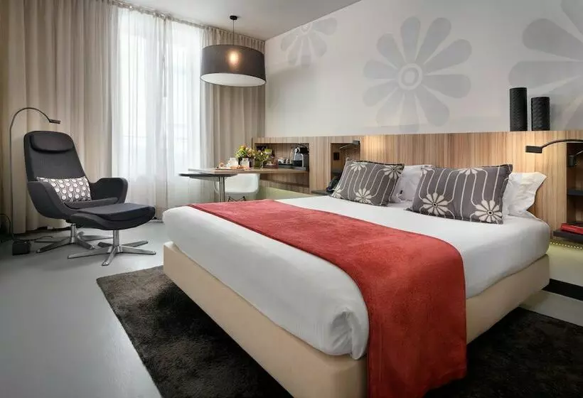 Quarto superior, Inspira Liberdade Boutique