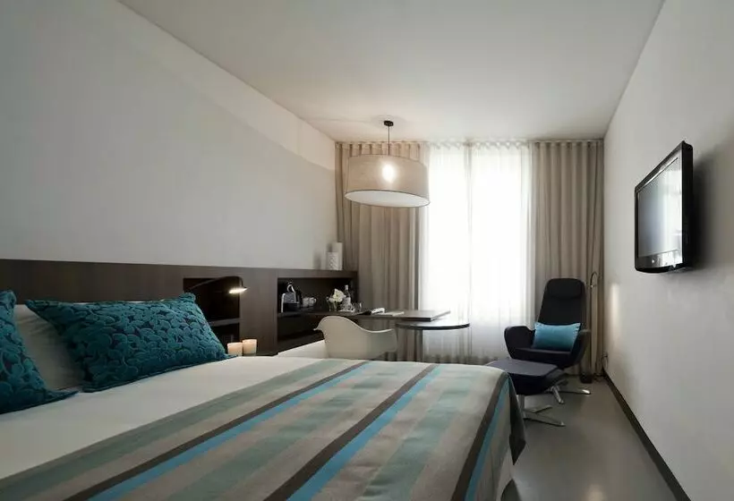 Quarto superior, Inspira Liberdade Boutique