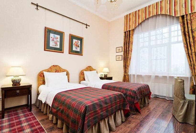 Номер Стандарт, Lancaster Court