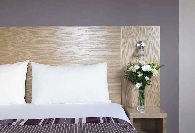 Номер Стандарт, Leonardo Aberdeen