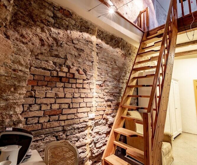 اتاق سوپریور, Meriton Old Town Garden