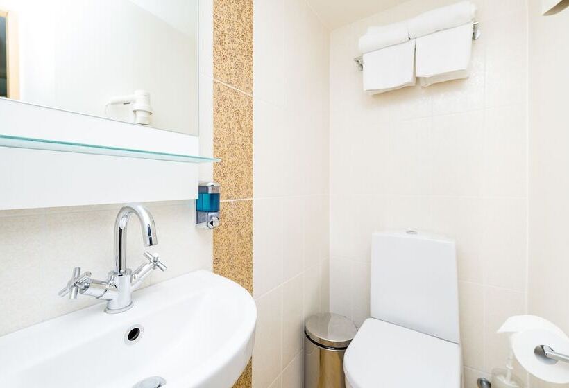 اتاق استاندارد یک نفره, Meriton Old Town Garden