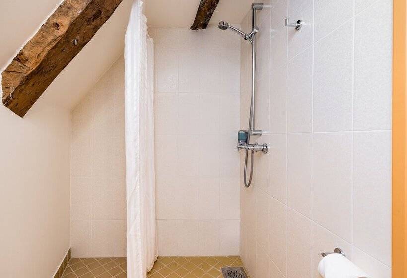 اتاق لوکس, Meriton Old Town Garden