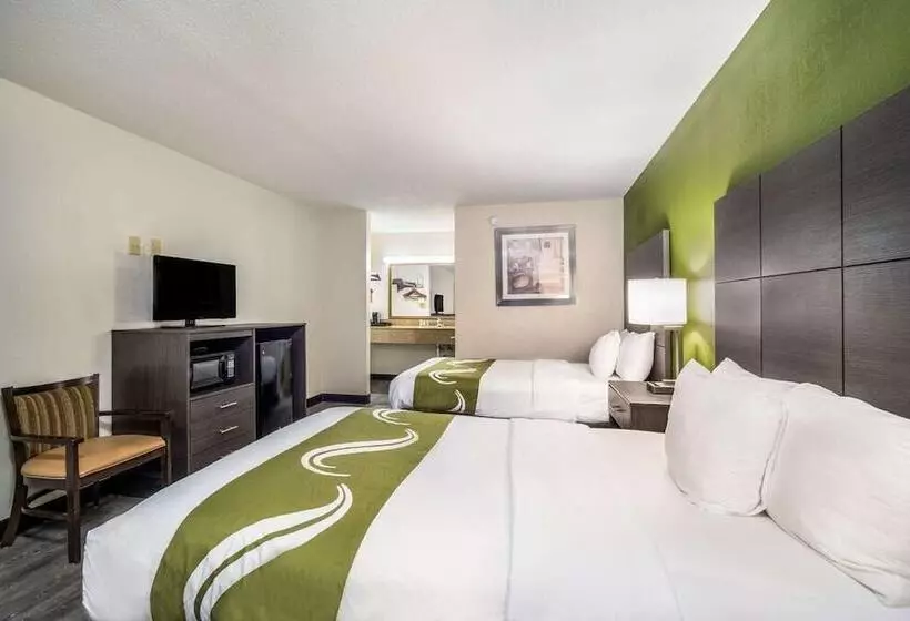 ２ダブルベッドのスタンダードルーム, Quality Inn Columbia Airport