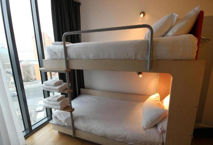 스탠다드 룸 2층 침대, Sleeperz Hotel Cardiff