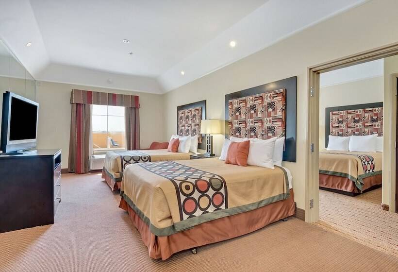 标准间, Super 8 By Wyndham Hidalgo At La Plaza Mall & Mcallen Airport