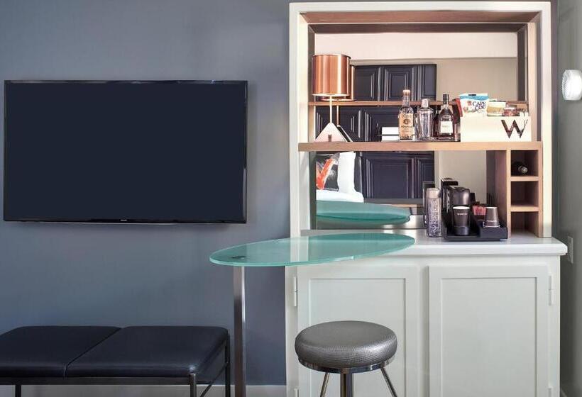 キングサイズベッドのスタンダードルーム, W Boston