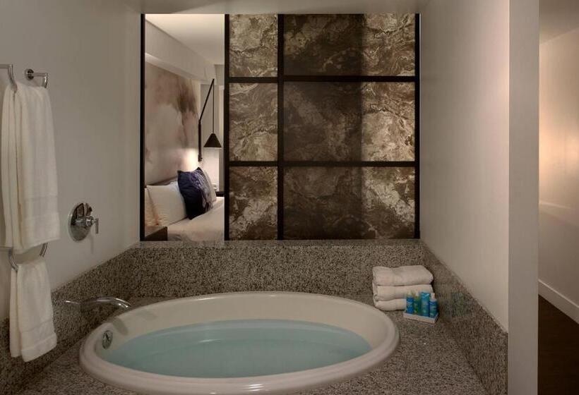 キングサイズベッドのスイートルーム, W Boston