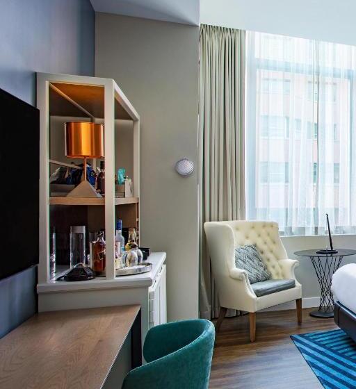 Quarto Estandar para Deficientes Físicos, W Boston