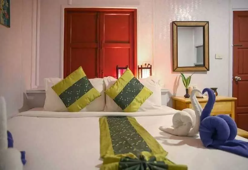 بانگلوی استاندارد, Milky Bay Resort