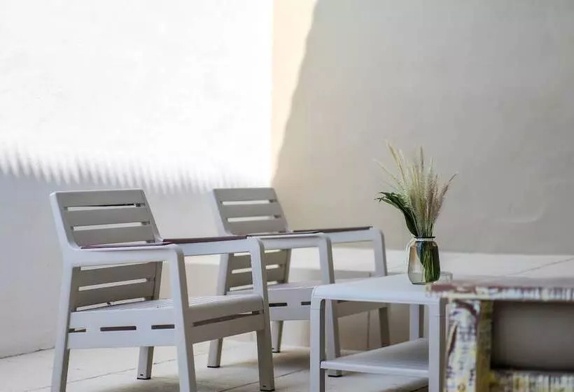 استودیوی استاندارد با چشم‌انداز دریا, Milky Bay Resort