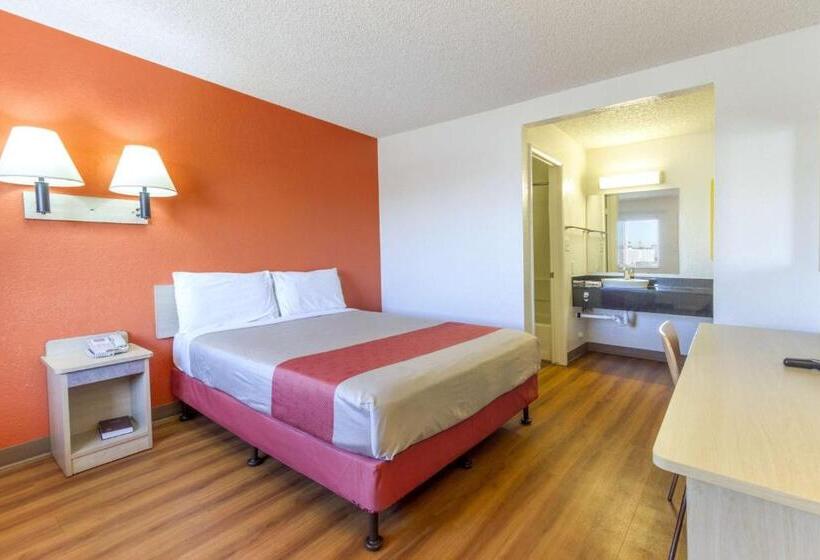 Номер Стандарт, Motel 6 Phoenix, Az  Airport  24th Street