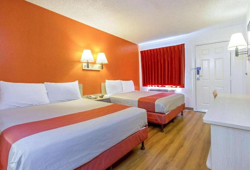 غرفة قياسية لذوى الاحتياجات الخاصة, Motel 6 Phoenix, Az  Airport  24th Street