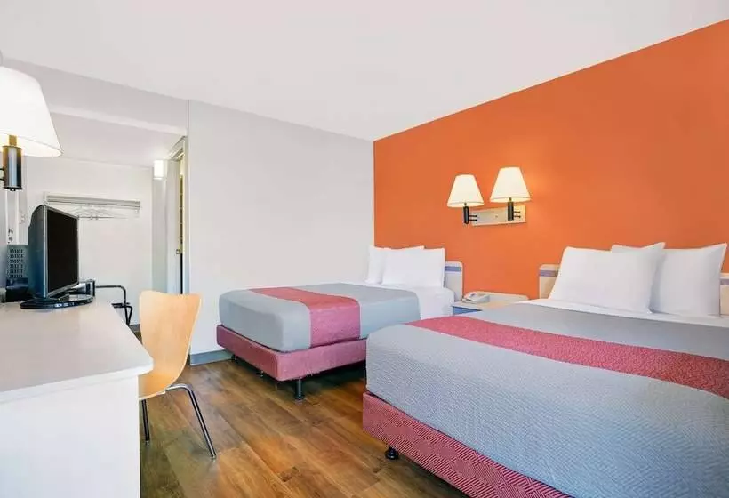 ２ダブルベッドのスタンダードルーム, Motel 6troutdale, Or  Portland East