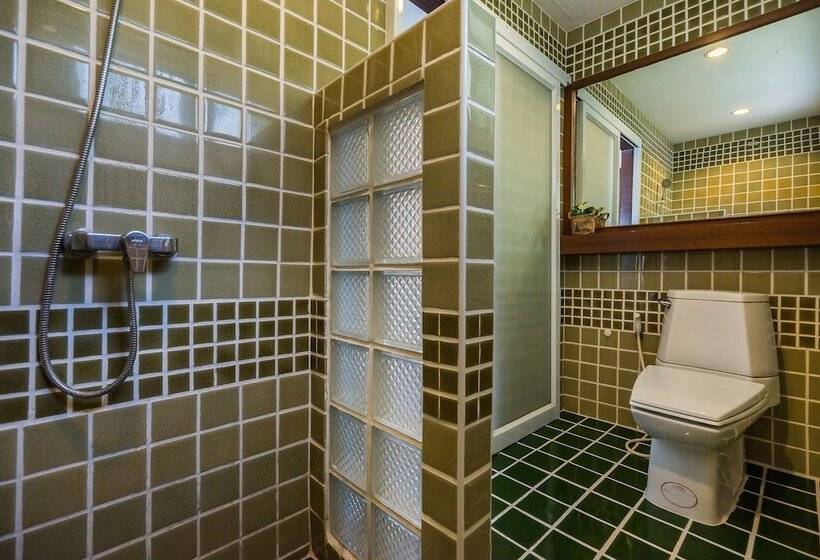 スタンダードバンガロー, Cocohut Beach Resort & Spa