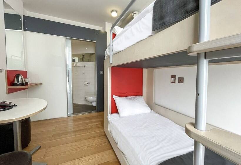 스탠다드 룸 2층 침대, Sleeperz Hotel Cardiff