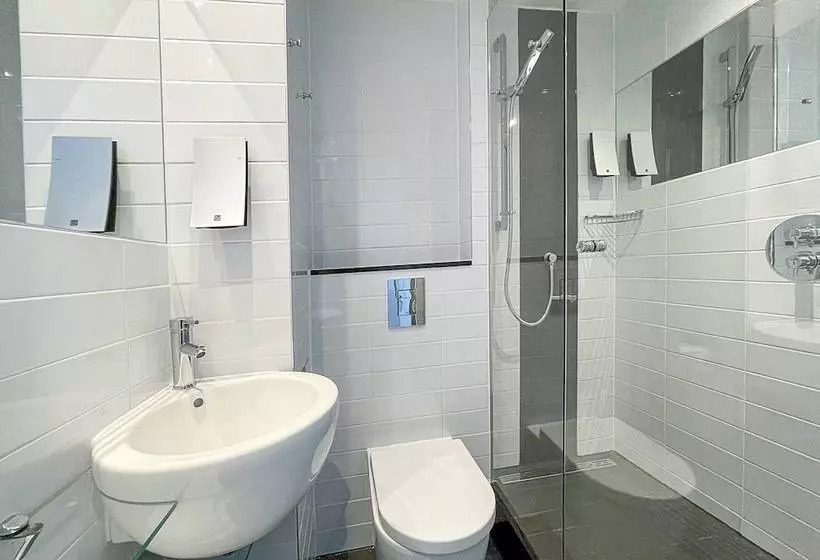 اتاق سوپریور, Sleeperz Hotel Cardiff