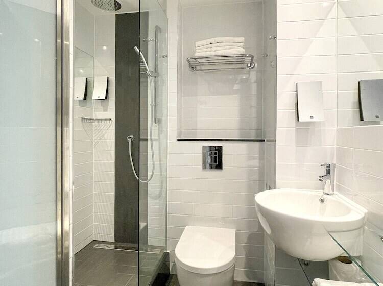 패밀리 룸, Sleeperz Hotel Cardiff