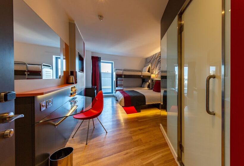 패밀리 룸, Sleeperz Hotel Cardiff