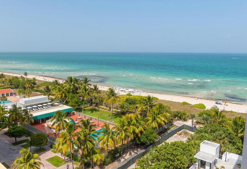 דירת שני חדרים, 1  Penthouse 2 Story Beachfront