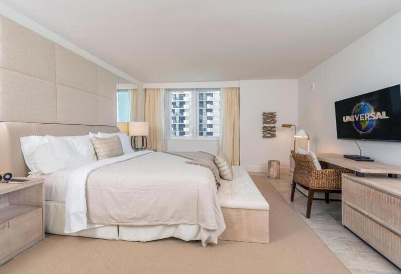 דירת שני חדרים, 1  Penthouse 2 Story Beachfront