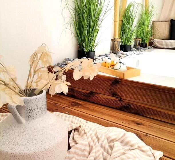 ハイドロマッサージバス付きスイート, Atlantis Boutique City