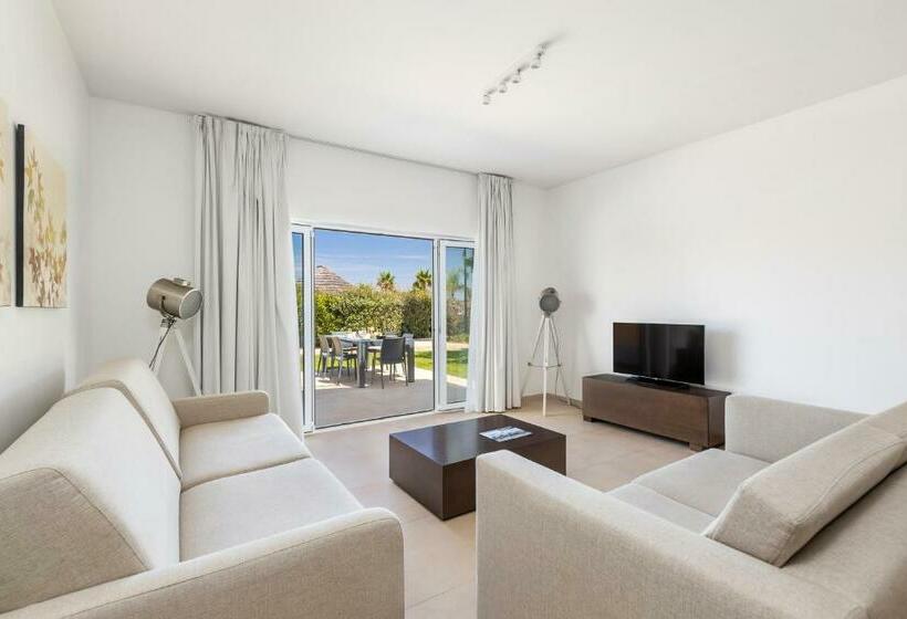 スリーベッドルーム　ヴィラ, Eden Villas & Apartments