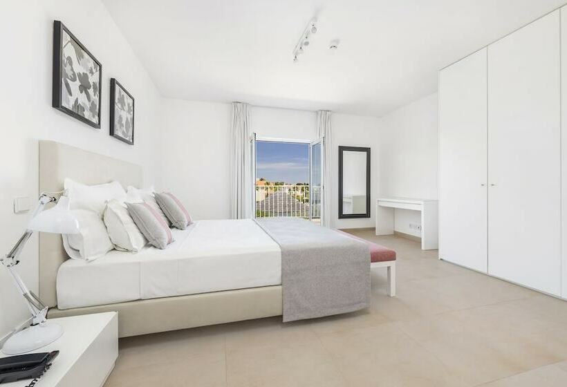 スリーベッドルーム　ヴィラ, Eden Villas & Apartments