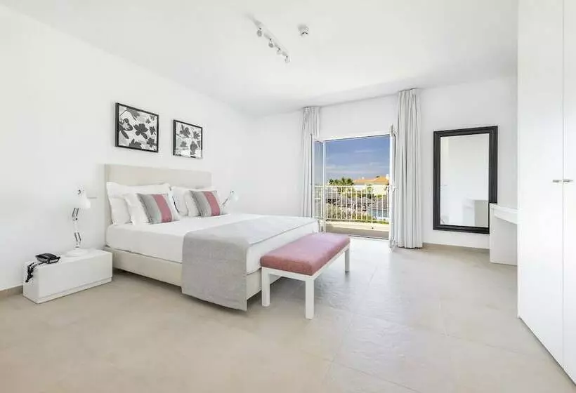 ツーベッドルーム　ヴィラ, Eden Villas & Apartments