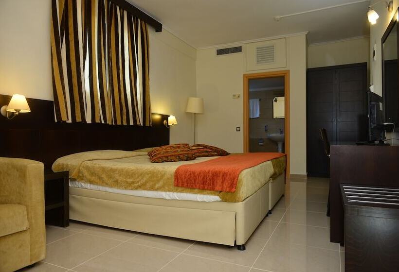 غرفة عائلية, Hanioti Grandotel