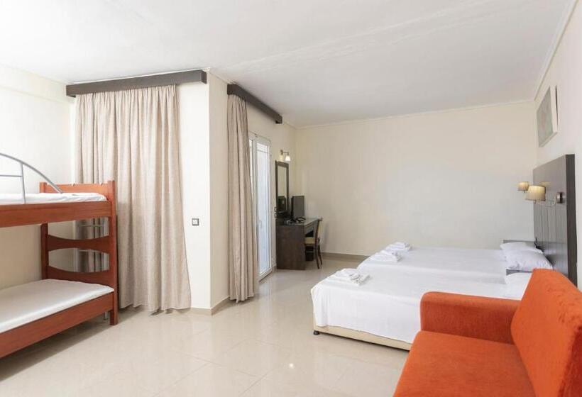 غرفة عائلية مطلّة علي البحر, Hanioti Grandotel