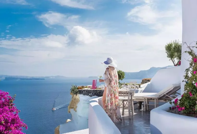سوییت لوکس, Andronis Luxury Suites