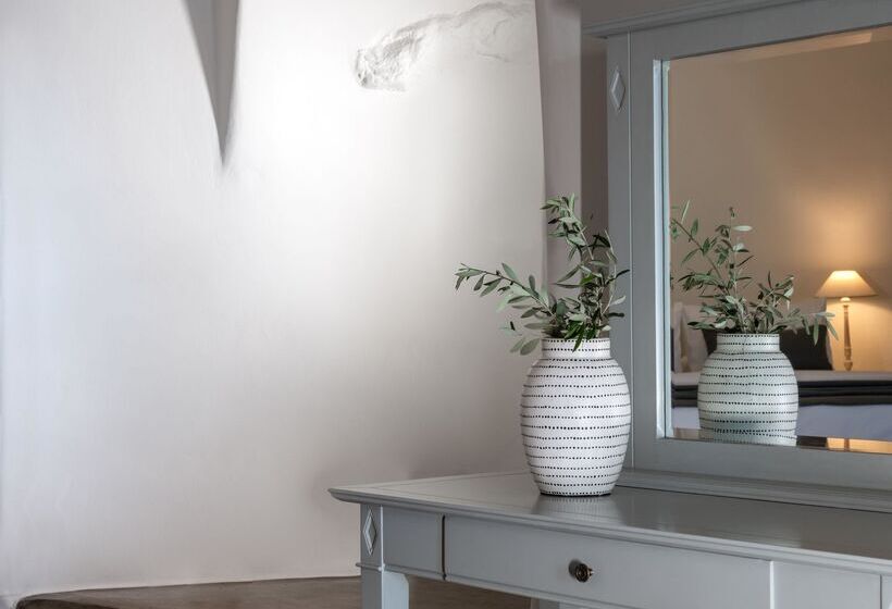 سوییت لوکس, Andronis Luxury Suites