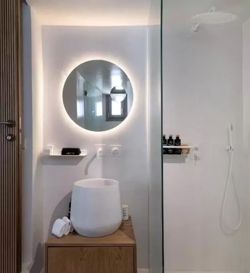 سوئیت پریمیوم, Andronis Luxury Suites
