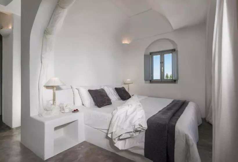 سوئیت با چشم‌انداز, Andronis Luxury Suites