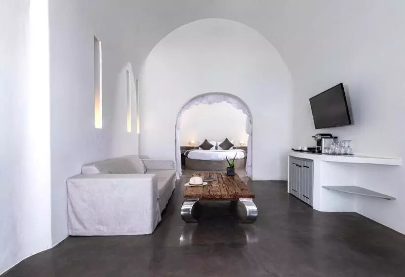 سوئیت با چشم‌انداز, Andronis Luxury Suites